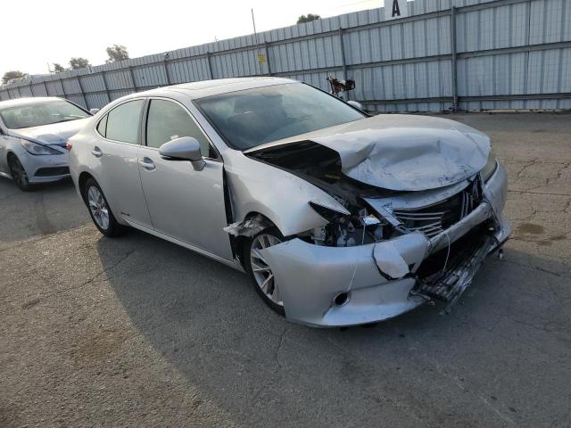 JTHBW1GG5D2031866 - 2013 LEXUS ES 300H SILVER photo 4