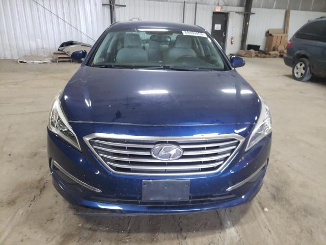 5NPE24AF3GH365523 - 2016 HYUNDAI SONATA SE BLUE photo 5