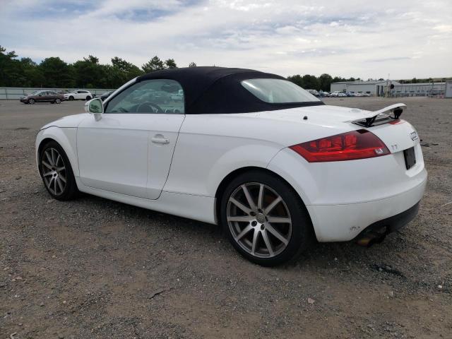 TRULF38J391025045 - 2009 AUDI TT WHITE photo 2