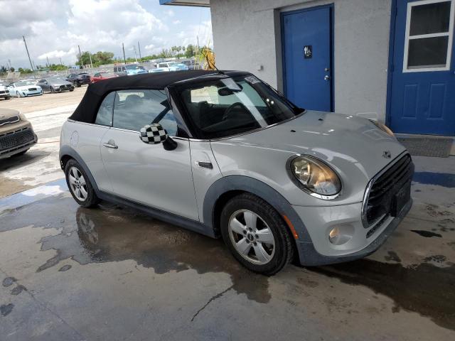 WMWWG5C5XH3C20217 - 2017 MINI COOPER SILVER photo 4