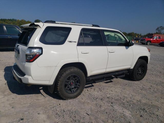 JTEBU5JR6G5317412 - 2016 TOYOTA 4RUNNER SR5/SR5 PREMIUM 白色 照片 3