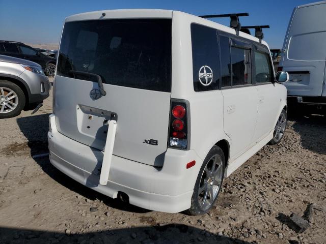 JTLKT324X64115311 - 2006 SCION XB XB WHITE photo 3