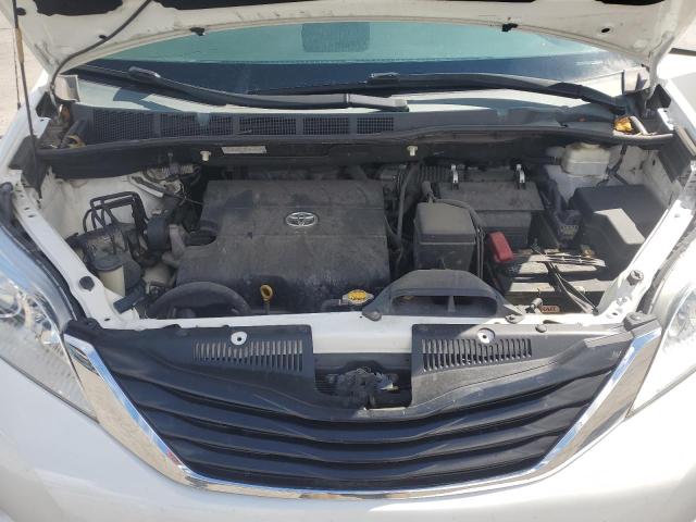 5TDKK3DC5BS077777 - 2011 TOYOTA SIENNA LE Blanco foto 12