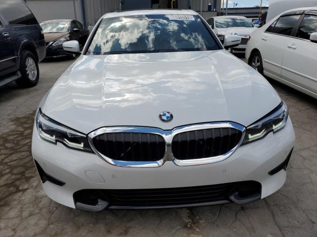 3MW5R7J0XN8C71354 - 2022 BMW 330XI WHITE photo 5