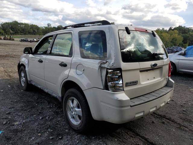 1FMCU02799KB94312 - 2009 FORD ESCAPE XLS WHITE photo 2