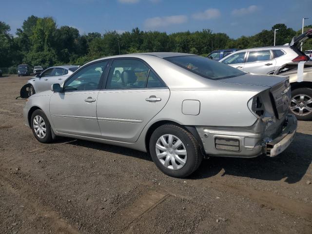 4T1BE30K16U156008 - 2006 TOYOTA CAMRY LE SILVER photo 2