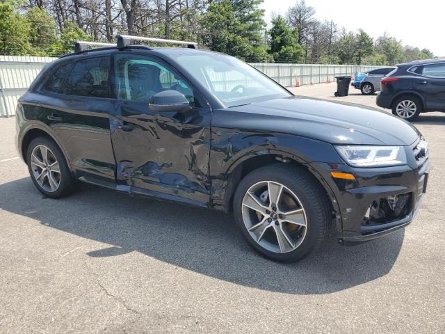 WA1CNAFY6K2061209 - 2019 AUDI Q5 PRESTIGE შავი ფოტო 4