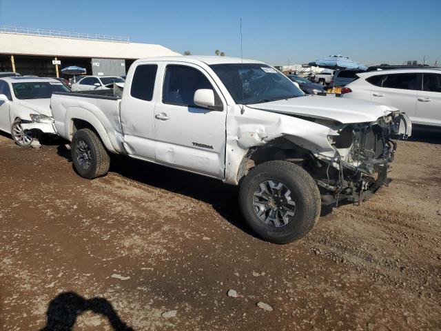 5TETU62N56Z217999 - 2006 TOYOTA TACOMA PRERUNNER ACCESS CAB WHITE photo 4