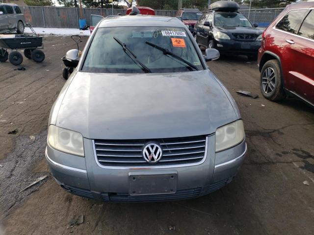 WVWME63B64E309760 - 2004 VOLKSWAGEN PASSAT GL TDI GRAY photo 5