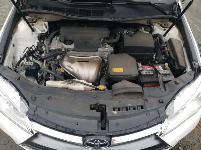 4T4BF1FK3FR497537 - 2015 TOYOTA CAMRY LE WHITE photo 22
