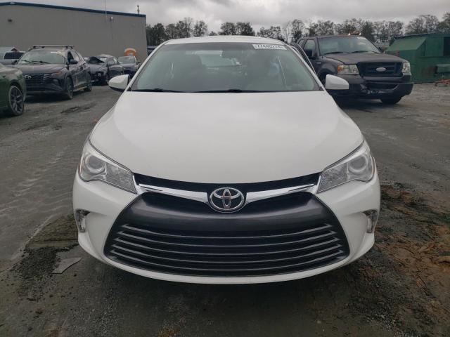 4T4BF1FK3FR497537 - 2015 TOYOTA CAMRY LE WHITE photo 9