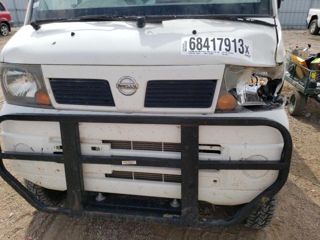 U72T0204760 - 2006 NISSAN TRUCK WHITE photo 11