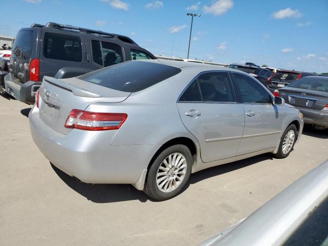 4T1BF3EK4AU096840 - 2010 TOYOTA CAMRY BASE SILVER photo 3