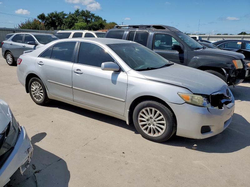 4T1BF3EK4AU096840 - 2010 TOYOTA CAMRY BASE SILVER photo 4