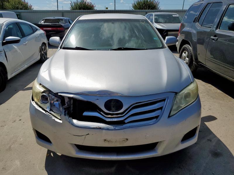 4T1BF3EK4AU096840 - 2010 TOYOTA CAMRY BASE SILVER photo 5