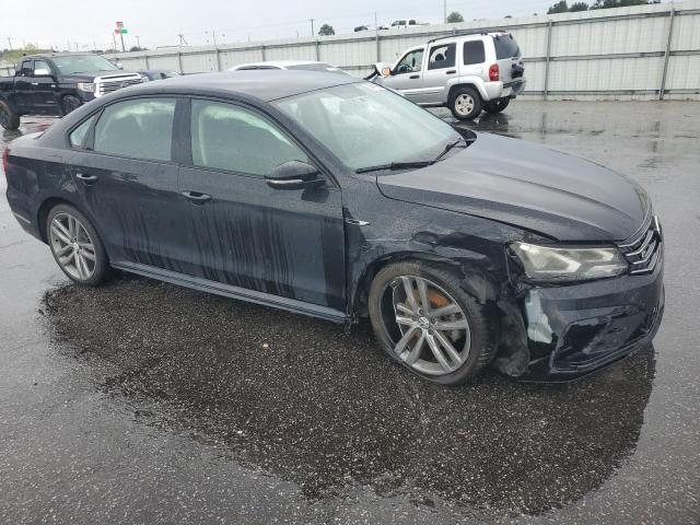 1VWAA7A3XJC021194 - 2018 VOLKSWAGEN PASSAT S BLACK photo 4