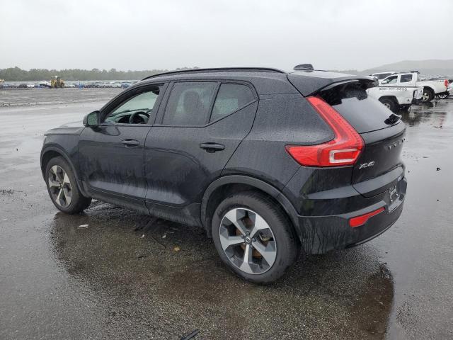 YV4L12UW2P2995199 - 2023 VOLVO XC40 PLUS BLACK photo 2