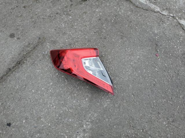 2HGFC2F71HH542010 - 2017 HONDA CIVIC EX WHITE photo 12