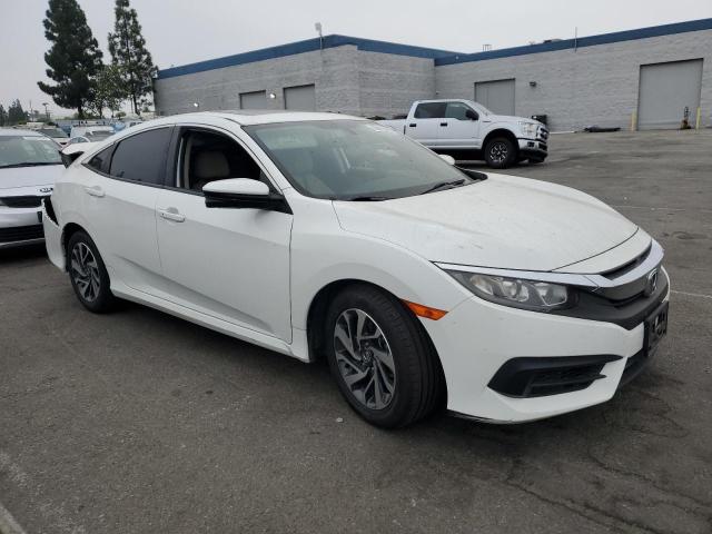 2HGFC2F71HH542010 - 2017 HONDA CIVIC EX WHITE photo 4