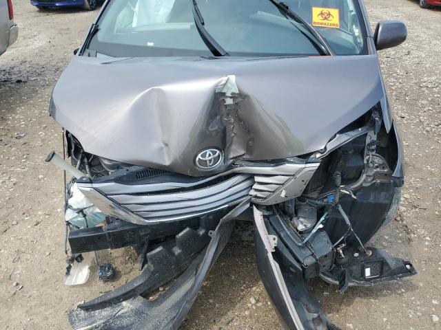 5TDDK3DC4FS098702 - 2015 TOYOTA SIENNA XLE GRAY photo 12