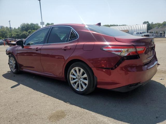 4T1B11HK3KU778611 - 2019 TOYOTA CAMRY L RED photo 2
