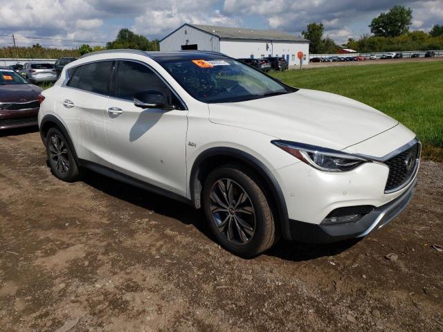 SJKCH5CR4HA038301 - 2017 INFINITI QX30 BASE WHITE photo 4