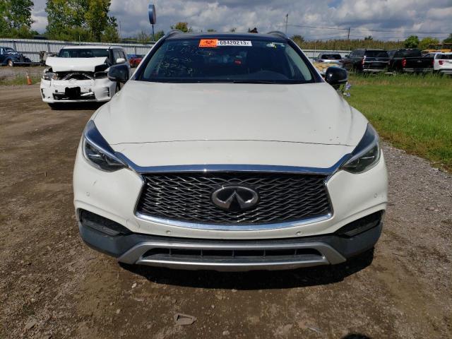 SJKCH5CR4HA038301 - 2017 INFINITI QX30 BASE WHITE photo 5