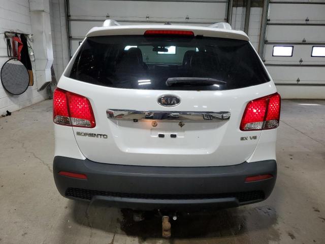 5XYKUDA29DG311639 - 2013 KIA SORENTO EX WHITE photo 6