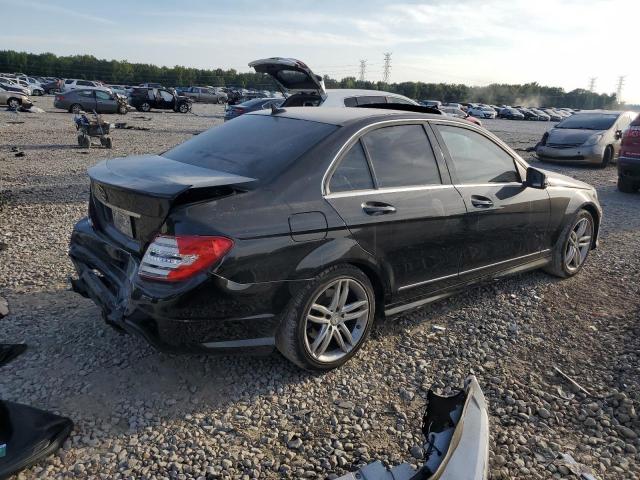 WDDGF4HB4DA828424 - 2013 MERCEDES-BENZ C 250 BLACK photo 3