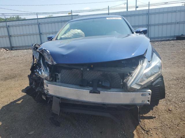 1N4AL3AP0JC227445 - 2018 NISSAN ALTIMA 2.5 Blau Foto 5