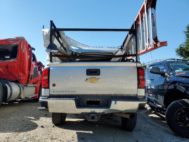 1GC1CUEG3HF197120 - 2017 CHEVROLET SILVERADO C2500 HEAVY DUTY SILVER photo 6