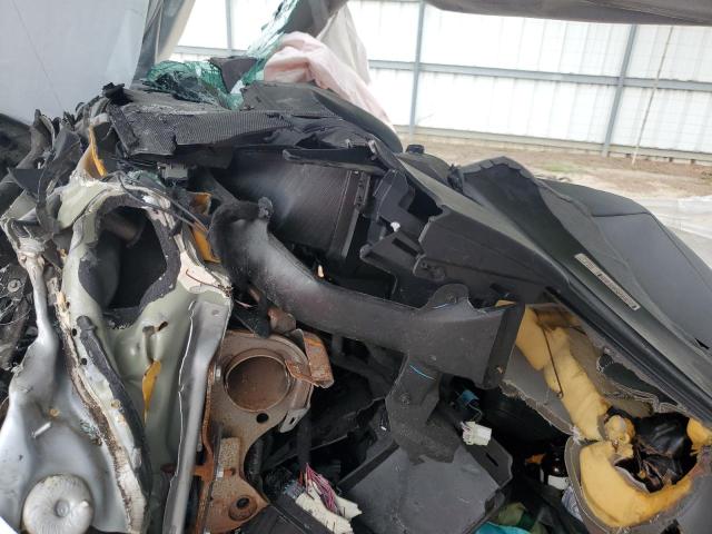 1GC1CUEG3HF197120 - 2017 CHEVROLET SILVERADO C2500 HEAVY DUTY SILVER photo 9