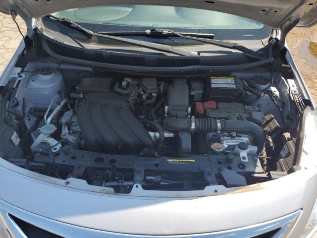 3N1CN7AP3KL881532 - 2019 NISSAN VERSA S SILVER photo 11