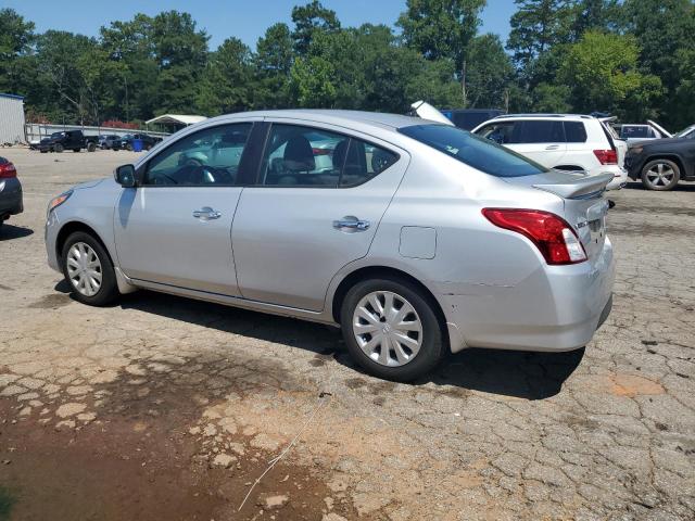 3N1CN7AP3KL881532 - 2019 NISSAN VERSA S SILVER photo 2