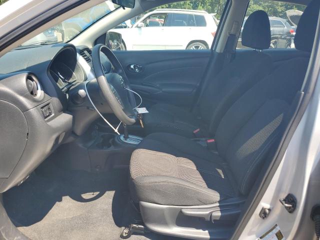 3N1CN7AP3KL881532 - 2019 NISSAN VERSA S SILVER photo 7