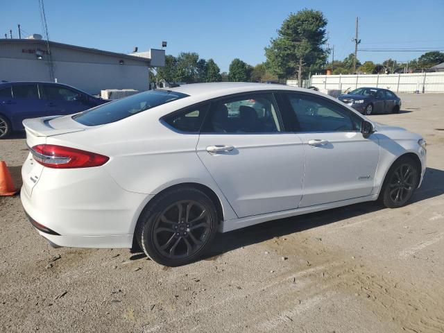 3FA6P0LU0JR137869 - 2018 FORD FUSION SE HYBRID WHITE photo 3