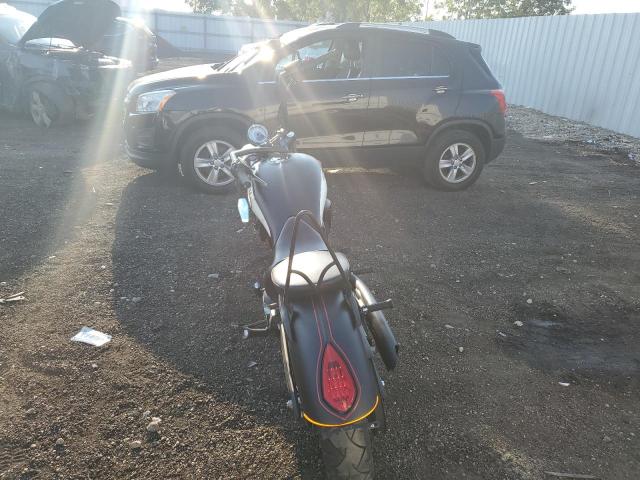 5VPWB36N9D3017975 - 2013 VICTORY MOTORCYCLES HIGH-BALL BLACK photo 4