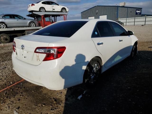 4T1BF1FK9CU500933 - 2012 TOYOTA CAMRY WHITE photo 3