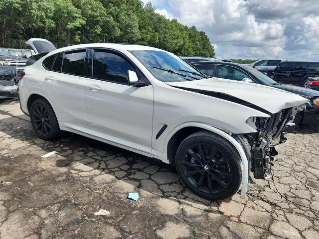 5UX33DT03P9P84797 - 2023 BMW X4 XDRIVE30I WHITE photo 4
