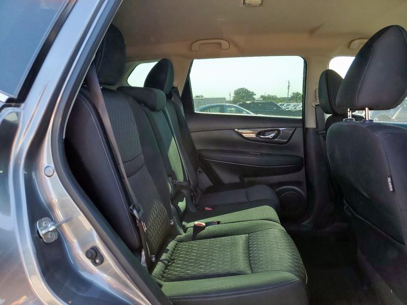 KNMAT2MT2JP561661 - 2018 NISSAN ROGUE S GRAY photo 11