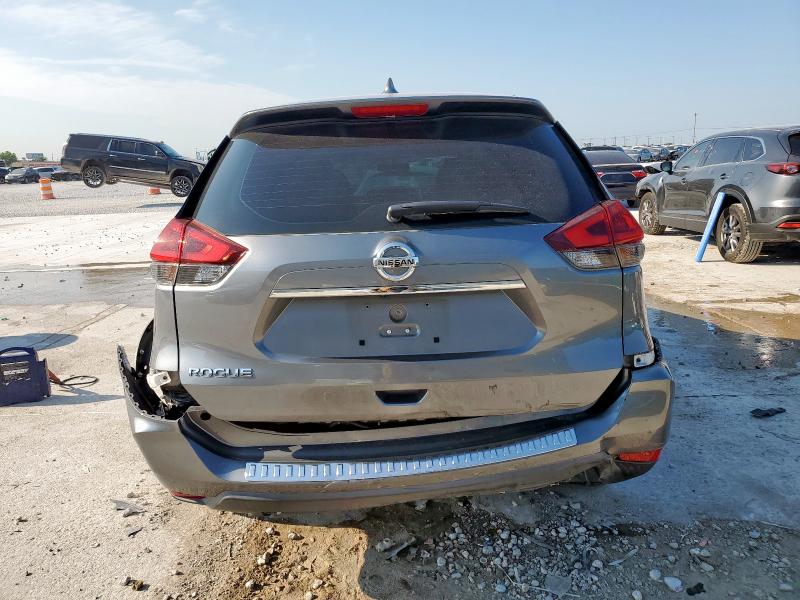 KNMAT2MT2JP561661 - 2018 NISSAN ROGUE S GRAY photo 6