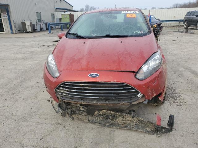 3FADP4BJ7JM142361 - 2018 FORD FIESTA SE ORANGE photo 5