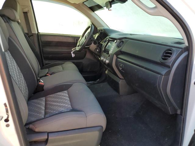 5TFRY5F13LX270459 - 2020 TOYOTA TUNDRA DOUBLE CAB SR/SR5 WHITE photo 7