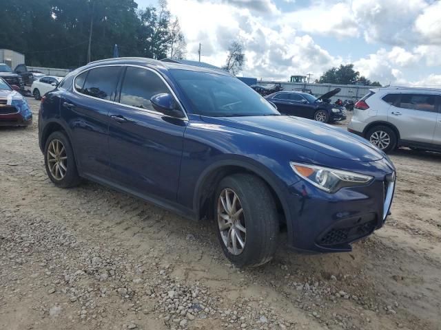 ZASFAKBN5J7B63657 - 2018 ALFA ROMEO STELVIO TI BLUE photo 4