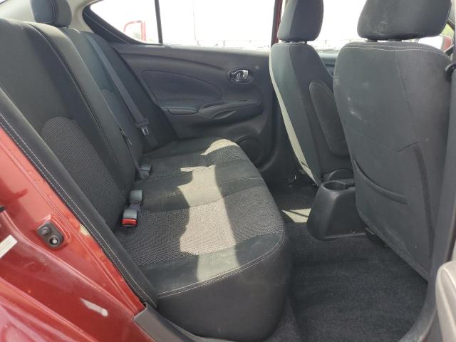 3N1CN7AP3JL838467 - 2018 NISSAN VERSA S 红色 照片 10