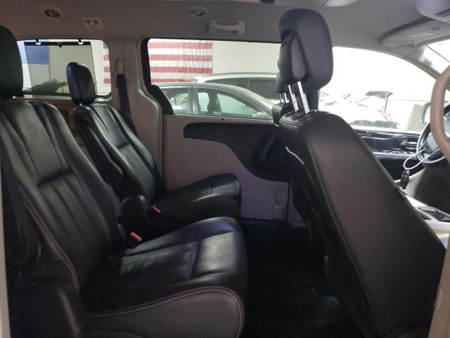 2C4RC1CG9CR120953 - 2012 CHRYSLER TOWN & COU TOURING L RED photo 10