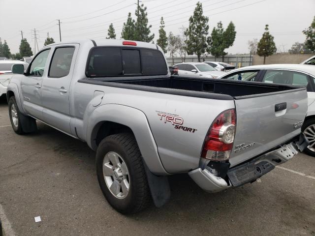 3TMKU4HN9AM024302 - 2010 TOYOTA TACOMA DOUBLE CAB PRERUNNER LONG BED SILVER photo 2