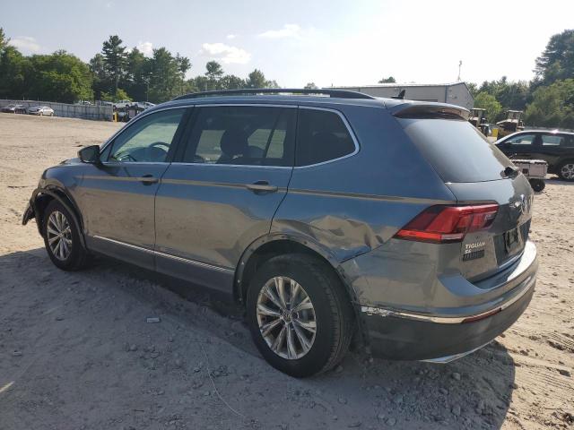 3VV2B7AX0JM113714 - 2018 VOLKSWAGEN TIGUAN SE ნაცრისფერი ფოტო 2
