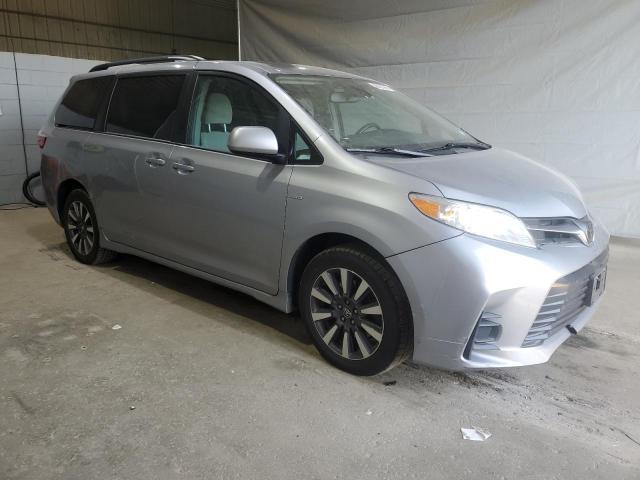 5TDJZ3DC6JS191857 - 2018 TOYOTA SIENNA LE SILVER photo 4