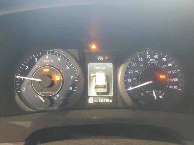 5TDJZ3DC6JS191857 - 2018 TOYOTA SIENNA LE SILVER photo 9